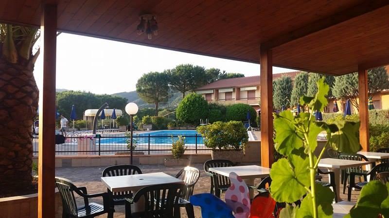 Hotel Ristorante Il Gabbiano Passignano sul Trasimeno Bagian luar foto